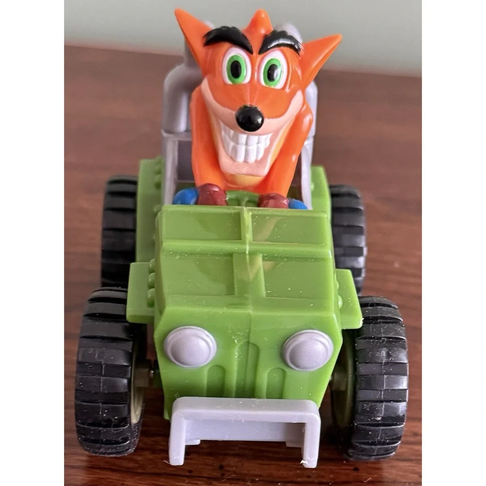 CRASH BANDICOOT 2002 UNIVERSAL INTERACTIVE MOVING PUSH CAR JEEP‎ PLAYSTATION Ps1